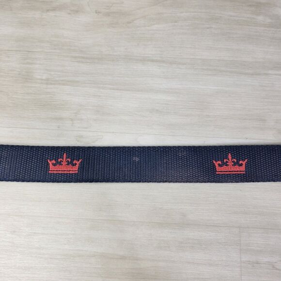 Peter Millar Golf Club Crown Logo Men's Needlepoint Belt Blue Red Size 42 - Picture 5 of 13